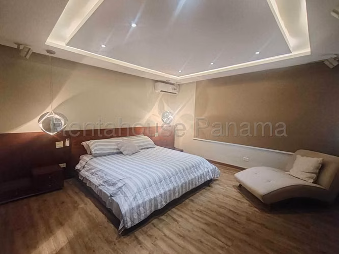 Venta de apartamento en Ph Coco Mar 27MVCH2082