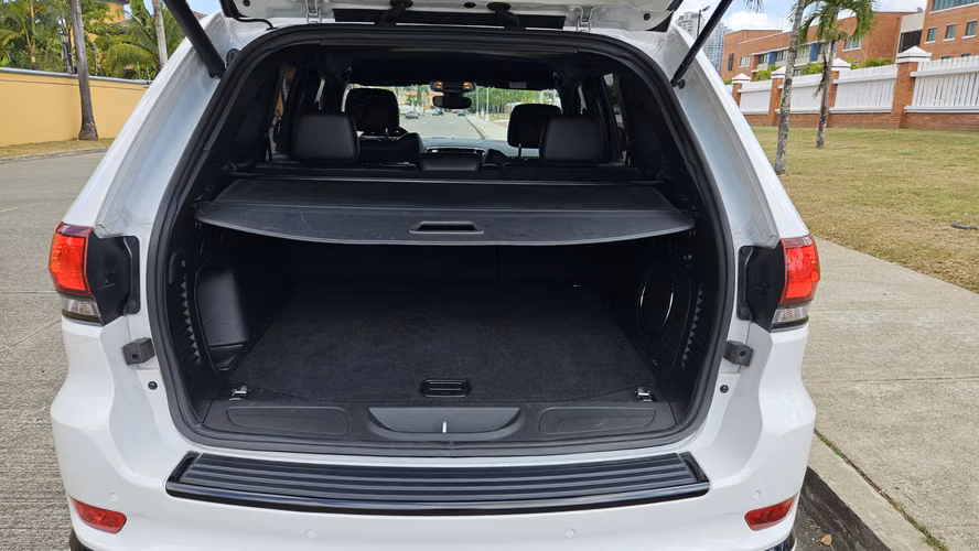 Jeep Grand Cherokee 2021 4x4 | 38,000 km | US$29,900 NEGOCIABLE