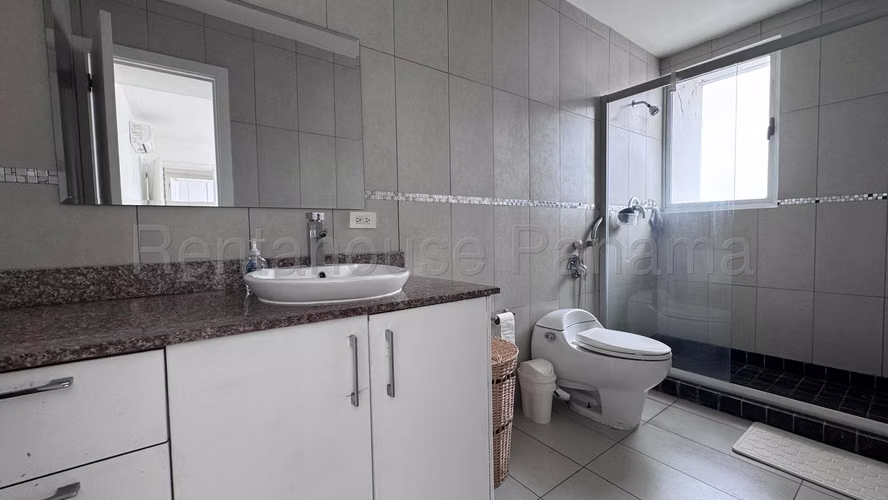 Alquiler de Apartamento Amoblado en San Francisco DPV