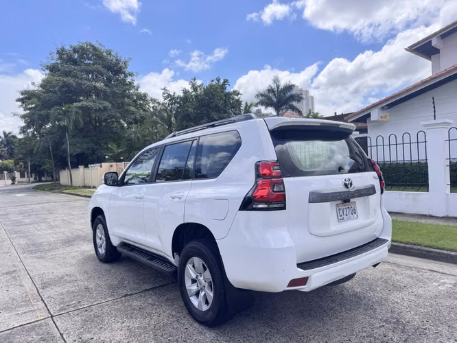 Toyota Land Cruiser Prado 2020