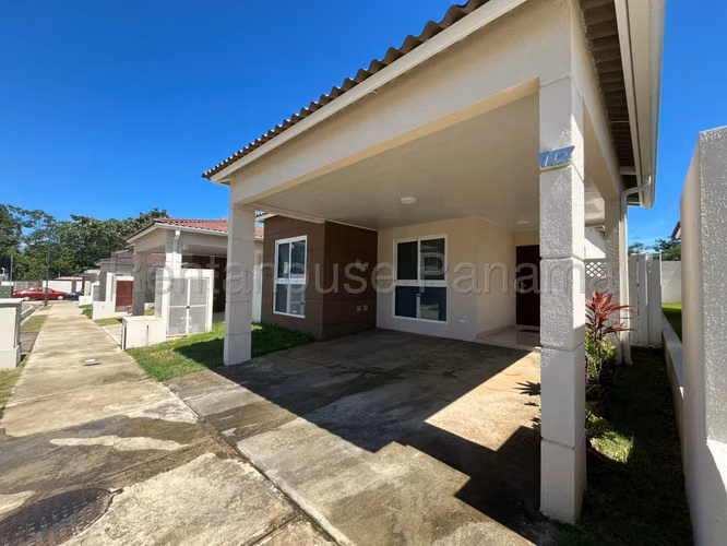 VENTA DE CASA EN CHORRERA DDB26-2916