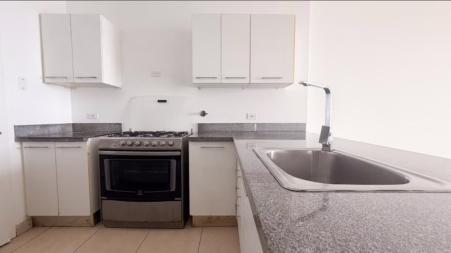 APARTAMENTO CON VISTA A LA CIUDAD