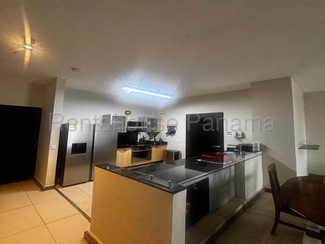 Venta Apartamento Avenida Balboa - YD