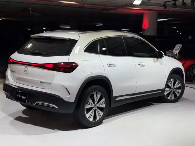 MERCEDES-BENZ EQA 