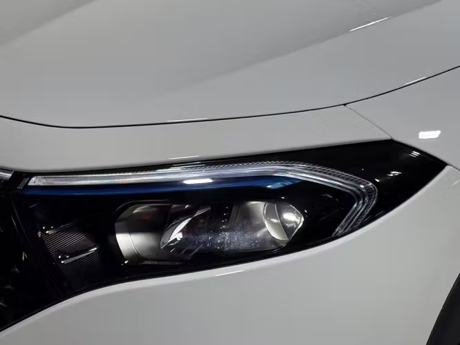 MERCEDES-BENZ EQA 