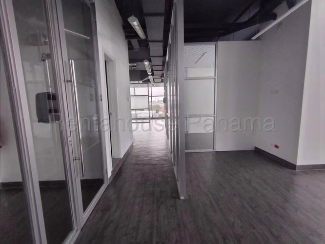 Venta Oficina Santa María - YD