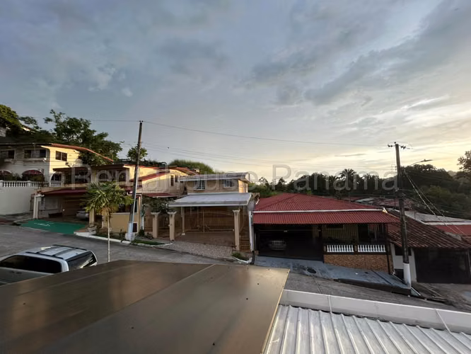 Venta Casa Duplex Betania - YD
