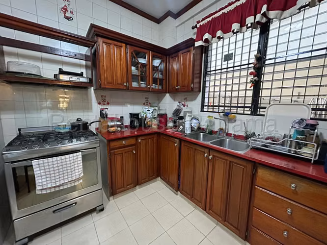 Venta Casa Duplex Betania - YD