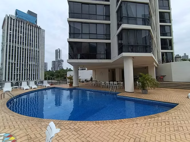 Alquilo apartamento PH Vista Tower Bella Vista calle 50 - Imagen 4