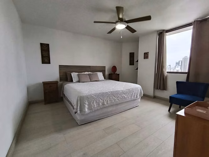Alquilo apartamento PH Vista Tower Bella Vista calle 50 - Imagen 12