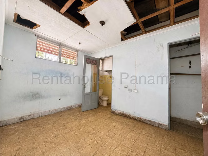 Venta Casa Altos de Golf - YD