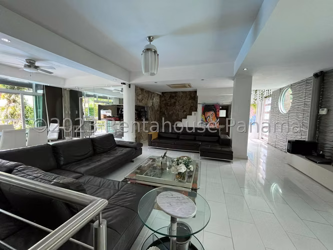 VENTA DE CASA ALBROOK GM