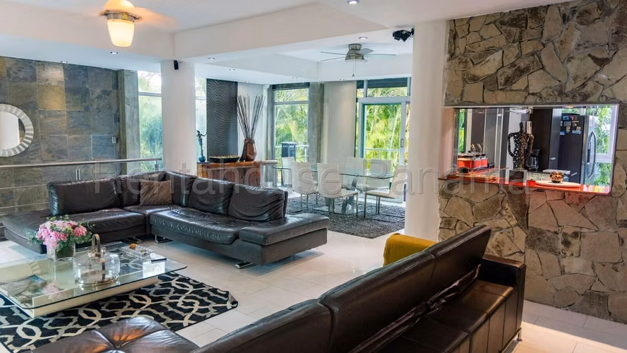 VENTA DE CASA ALBROOK GM