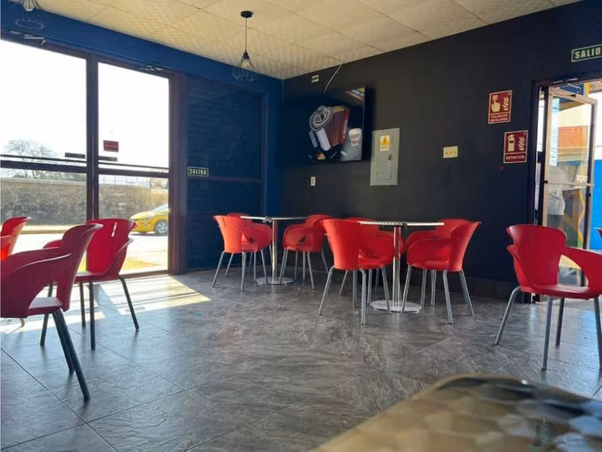 SE VENDE LOCAL COMERCIAL O RESIDENCIAL EN SANTIAGO - Imagen 10