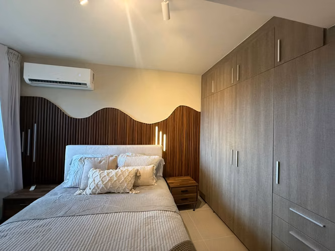 ALQUILER DE APARTAMENTO AMOBLADO FRENTE AL PARQUE OMAR - Imagen 12
