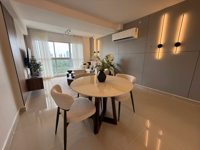 ALQUILER DE APARTAMENTO AMOBLADO FRENTE AL PARQUE OMAR - Imagen 7