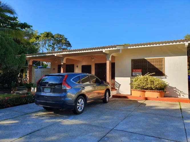 Se Vende Casa en Coronado MDV25-195