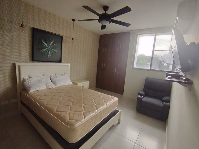 Se alquila apartamento en El Cangrejo, Ph Trinity Tower