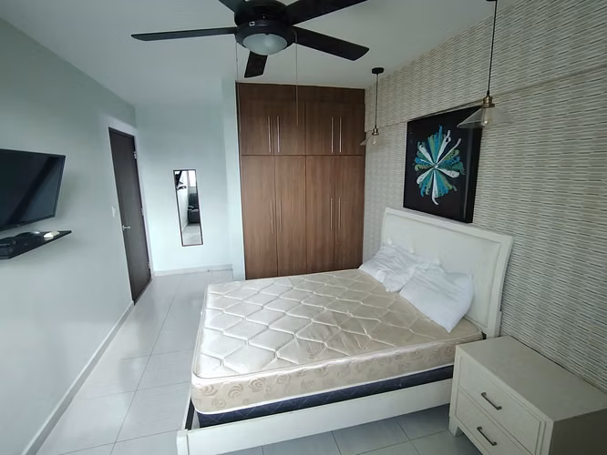 Se alquila apartamento en El Cangrejo, Ph Trinity Tower