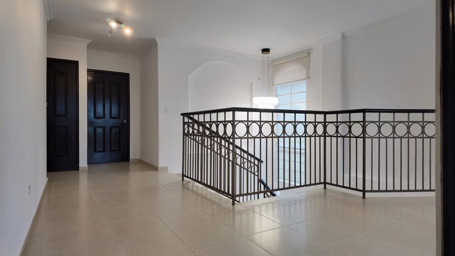 SE ALQUILA ACOGEDORA CASA EN VILLA VALENCIA, COSTA SUR