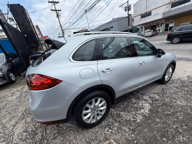 PORSHE CAYENNE 2014 AUTOMATICO FULL EXTRAS CON SUN ROOF IMPECABLE