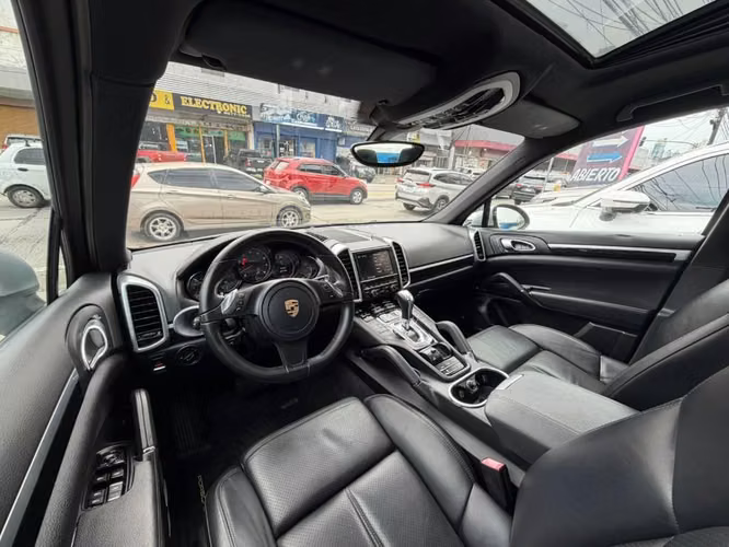 PORSHE CAYENNE 2014 AUTOMATICO FULL EXTRAS CON SUN ROOF IMPECABLE