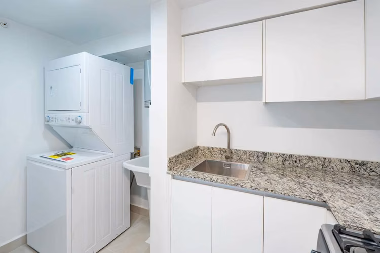 ! Apartamento en Panamá Viejo | amoblado | 2 Rec | Muebles Nuevos y balcon - Imagen 7