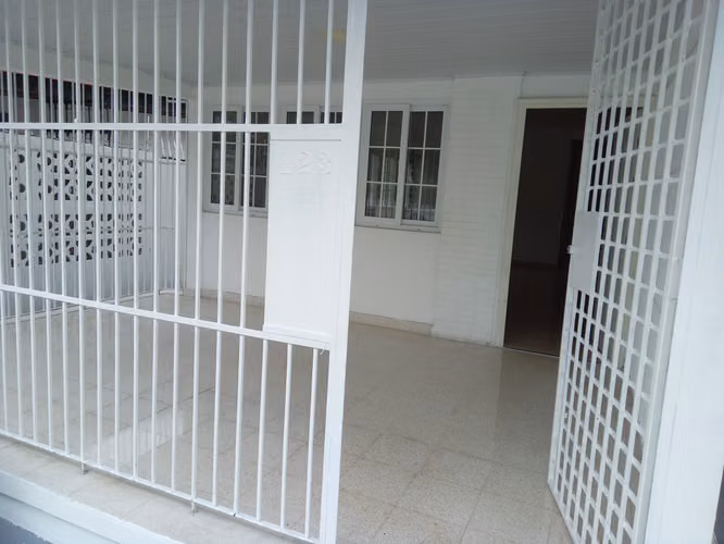 LOS ANGELES/BETANIA/ CASA EN VENTA - Imagen 2