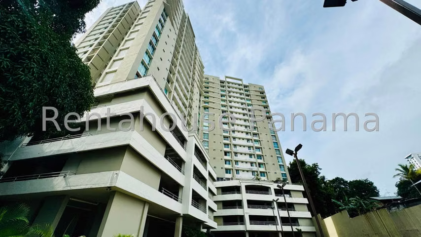 Sale Apartment in Carrasquilla IH27-2051