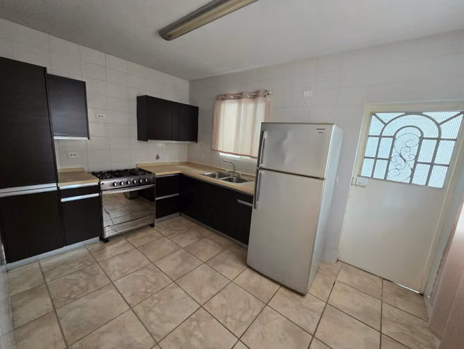 Alquiler de casa//Excelente ubicación - Imagen 8