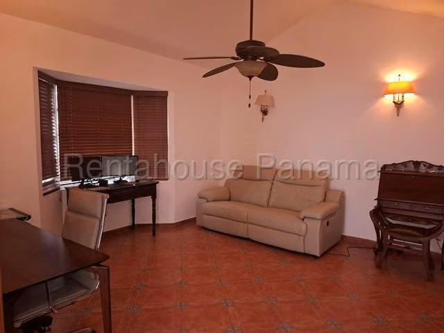 Venta Casa en San Carlos Punta Barco IH27-2036