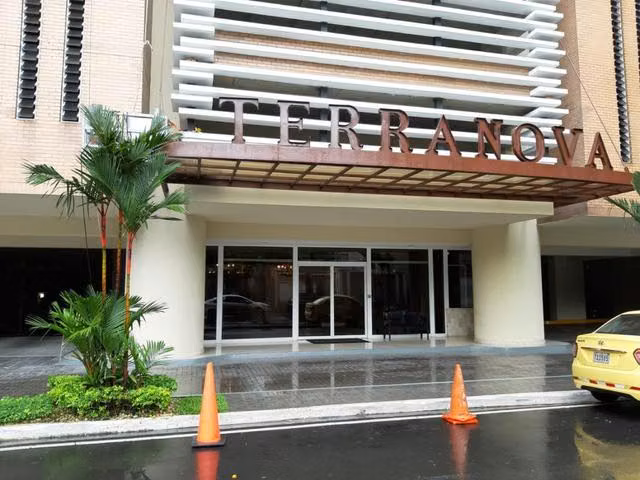 Apartamento en Venta en PH TERRANOVA El Cangrejo 27AECC2050 - Imagen 5