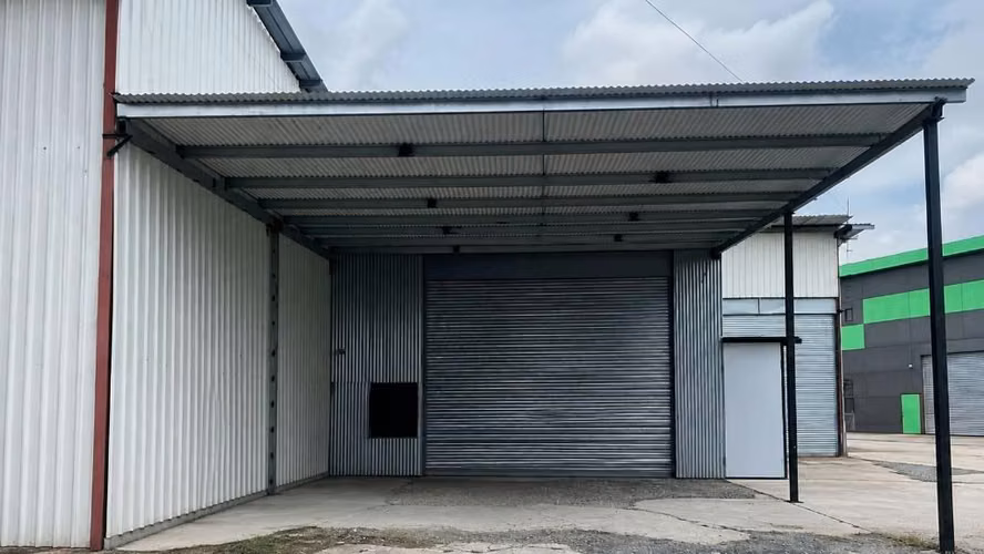 Alquiler de Galera con Electricidad Trifasica