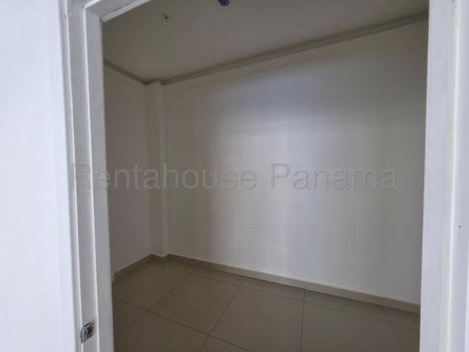 Local Comercial en Venta en Costa Sur – 166 m² | GC