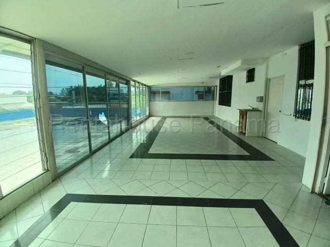 Alquiler de Edificio con 1,567 m² en La Alameda 26PPM9126
