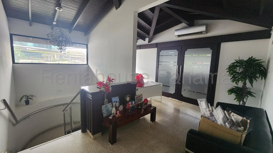 Alquiler Casa Comercial en el Dorado 27PPM958