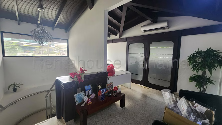 Alquiler Casa Comercial en el Dorado 27PPM958