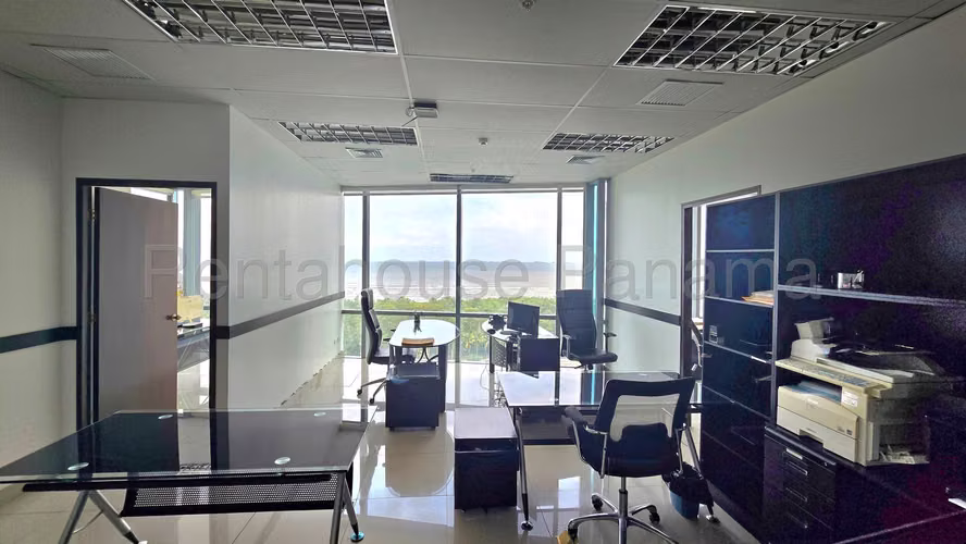 Oficina en Venta en Costa del Este 27EPP1972