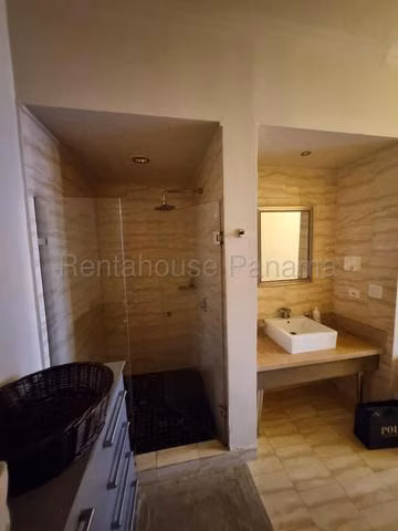 Exclusivo Apartamento en Alquiler en Obarrio 27PPM2030