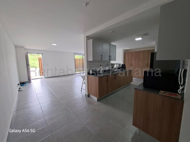 Apartamento en Venta en Chorrera. 27-1910. - Imagen 1