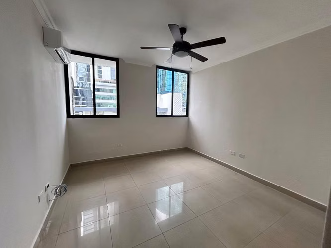 Apartamento remodelado en alquiler en Obarrio - Imagen 4