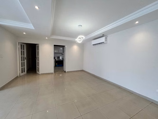 Apartamento remodelado en alquiler en Obarrio - Imagen 3