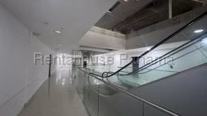 Local Comercial en venta en Via España 27jack2068