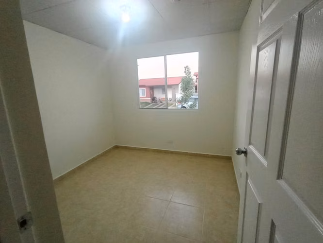 SUPER GANGA CASA 3R1B2P VACIO EN CLUSTER DE CEREZO CHORRERA 450