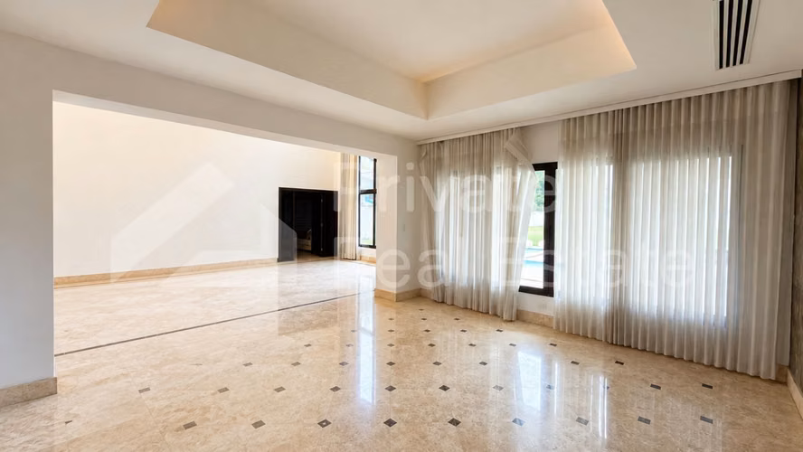 Se Vende casa en Paseo del parque Costa del Este