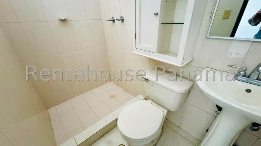 Venta de Apartamento en Carrasquilla 27LBR2051