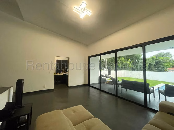 Venta de Casa en Betania Los Angeles CCO
