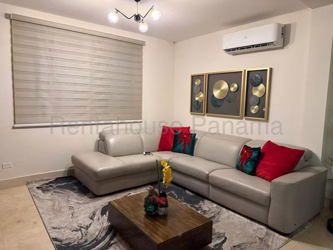 Venta de Casa con Línea blanca en Panama Pacifico Bosques del Pacifico EC - Imagen 6