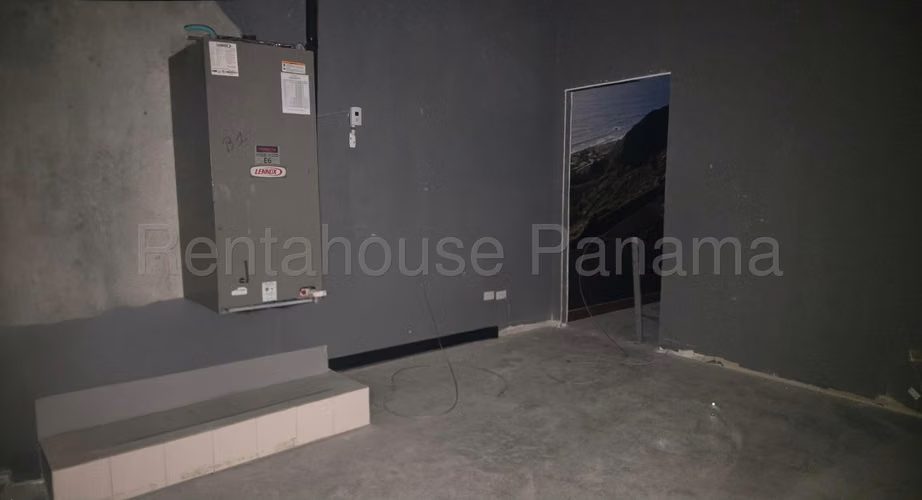 Alquiler de Local Comercial en San Francisco, The Plaza, (Solo Cliente Directo) .