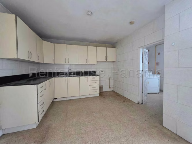 Vendo Apartamento de 201m2 en Marbella La Concha 26-7052SRZ - Imagen 9